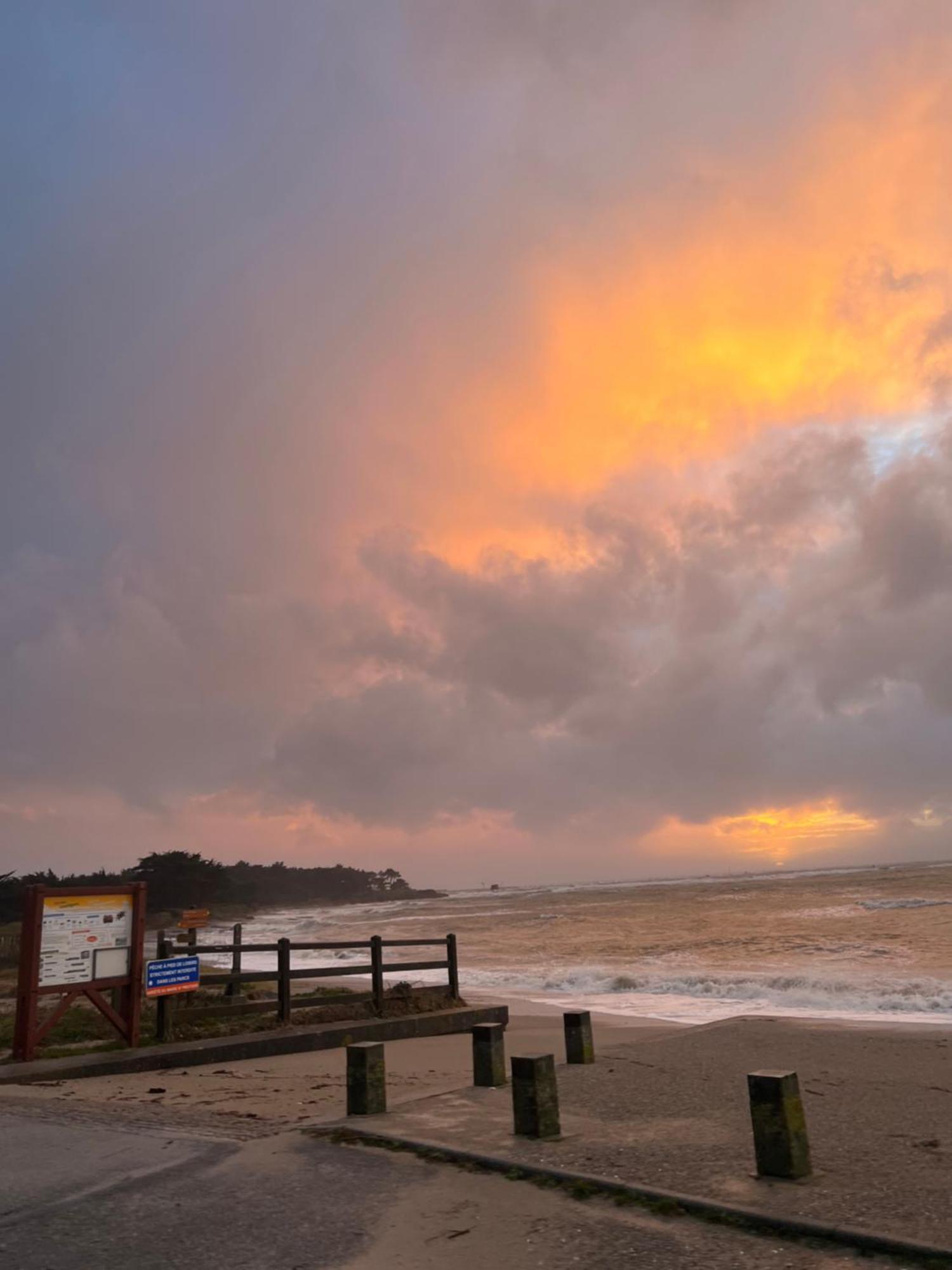 Le Rocher La Plaine-sur-Mer Luaran gambar